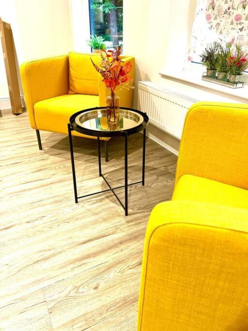 Brand New Apt - Beach Breeze Spacious 1-Bedroom Apartment With Parking - Sleeps 4 Ppl- Internet Bournemouth Ngoại thất bức ảnh