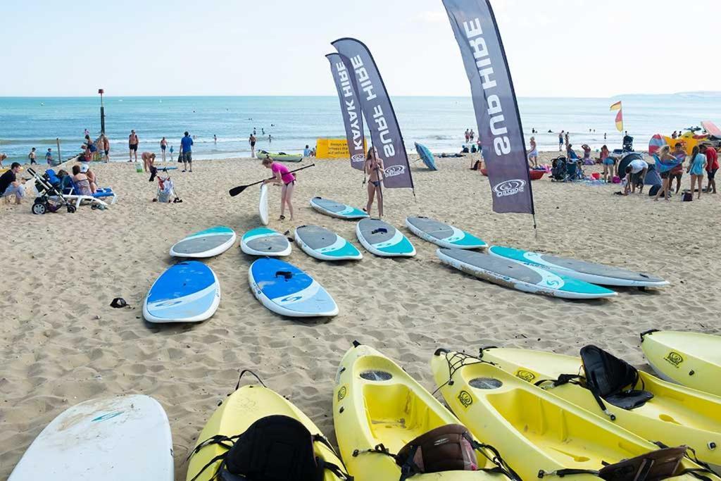 Brand New Apt - Beach Breeze Spacious 1-Bedroom Apartment With Parking - Sleeps 4 Ppl- Internet Bournemouth Ngoại thất bức ảnh